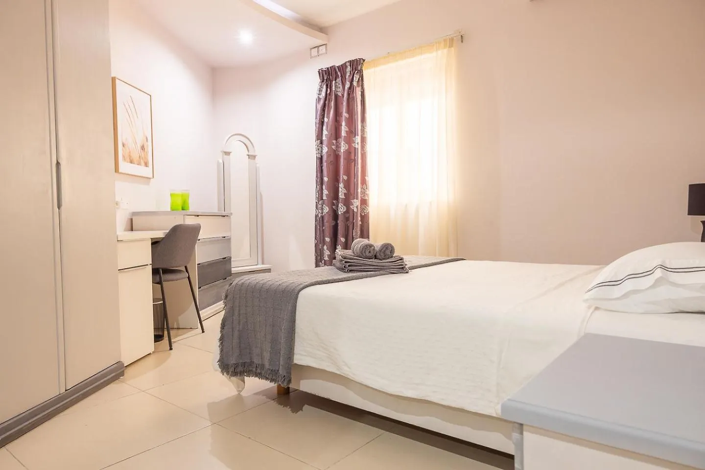 Balluta Bay Spacious Apt - 2Br Sliema Appartement