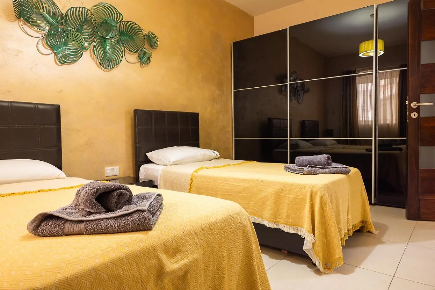 Balluta Bay Spacious Apt - 2Br Sliema